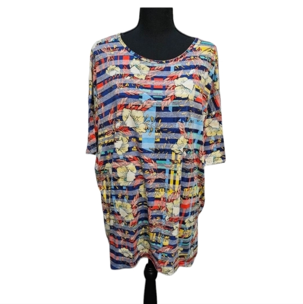 Lularoe Irma Bright Floral Tunic 73% Polyester 23% Rayon 4% Spandex Size M